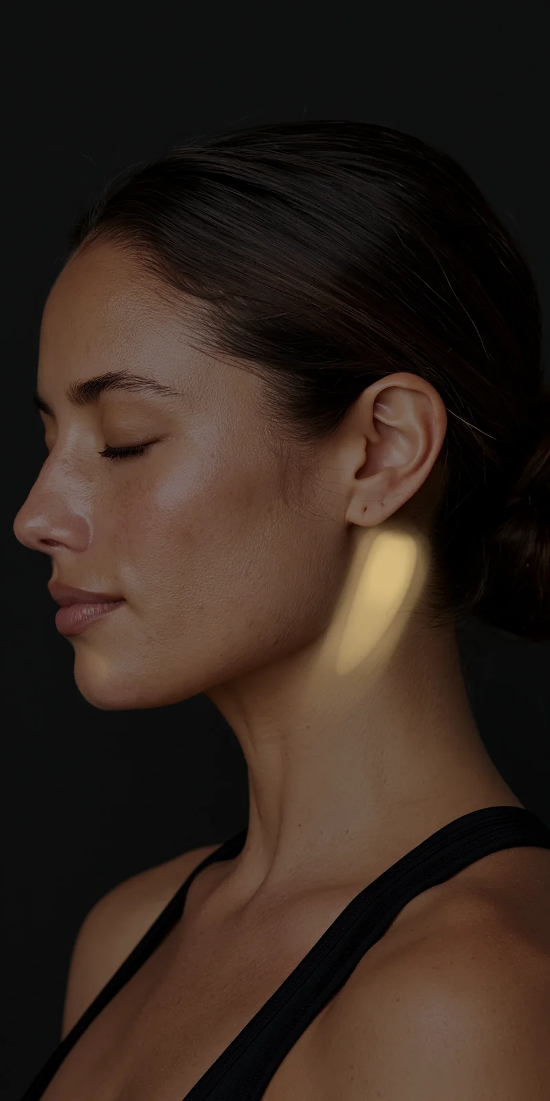 Referral pattern of the digastric on a close-up lateral head view