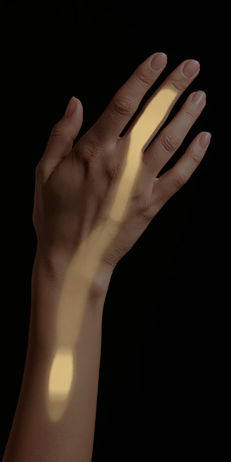 Referral pattern of the extensor digitorum on a back-of-hand close-up